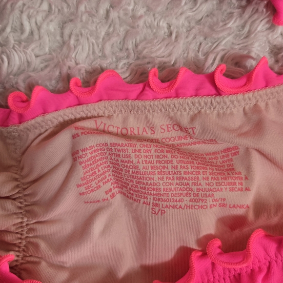 Victoria's Secret Vibrant Pink Ruffled Bikini Set - Picture 5 of 6
